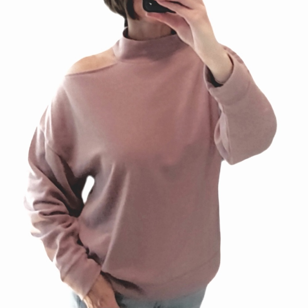 OCEAN DRIVE CLOTHING CO. Brown Cold Shoulder Mock Neck Sweatshirt Sz. M - NWT